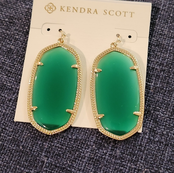 Kendra Scott Jewelry - Kendra Scott Danielle Earrings